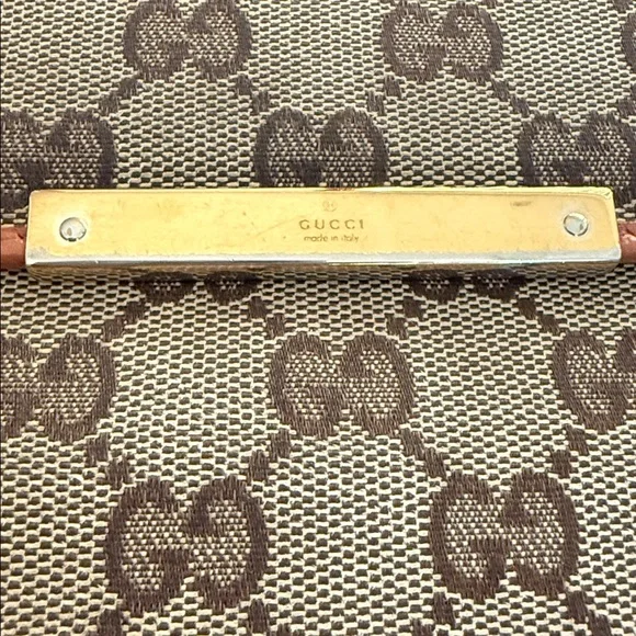 Gucci Beige and Cognac Brown Monogram Wallet - Picture 8 of 8